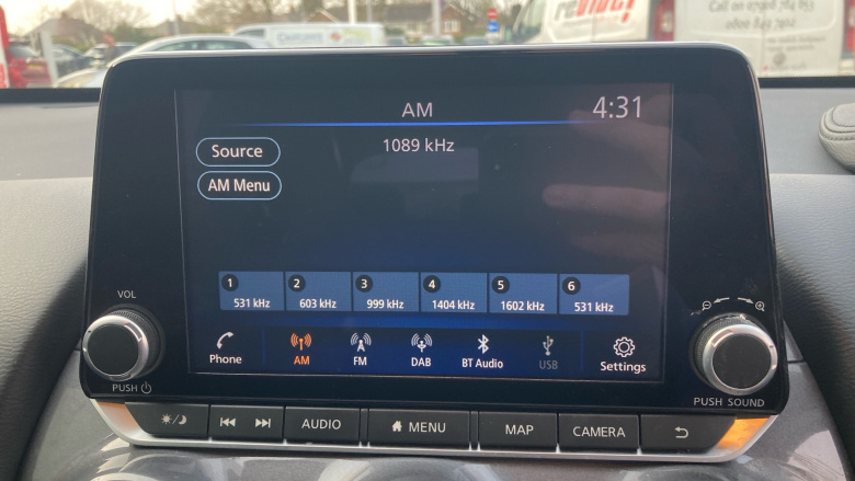 Nissan Juke 1.6 Hybrid Tekna 5dr Auto Hybrid Hatchback